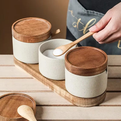 NEW Ceramic Retro Seasoning Jar Pepper Storage Bottle round Ceramic Seasoning Jar with Wooden Lid Salt Pepper Kitchen Tool